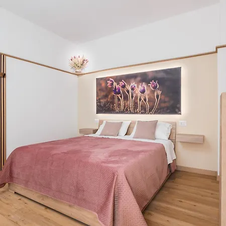 Happy Place Guest house 3*
